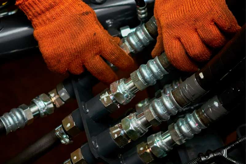 Fallas Más Comunes en Sistemas Hidráulicos Industriales y Cómo Prevenirlas (Guía 2026)